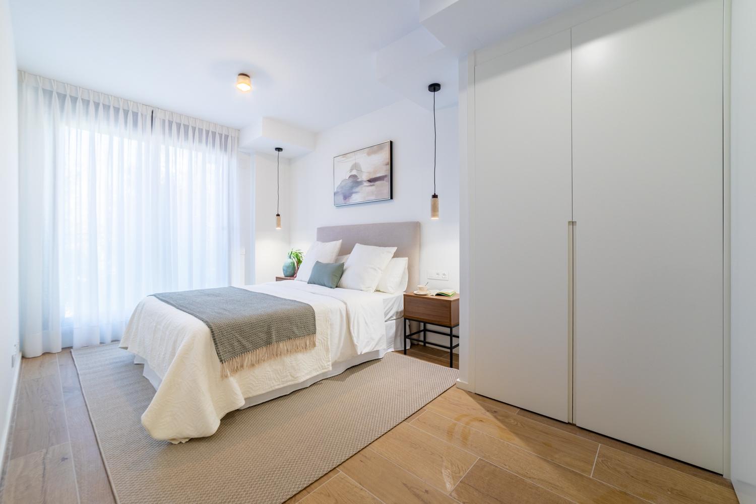 Calle_Hernandez_de_Tejada_10,_Madrid_(6_de_27)DORMITORIO_PRINCIPAL.jpg